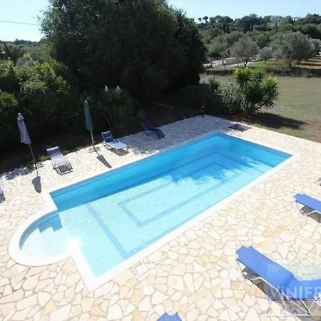 Spacious 5 Bed With Pool In Kefalonia ヴィラ