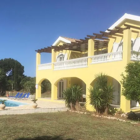 ヴィラ Spacious 5 Bed With Pool In Kefalonia