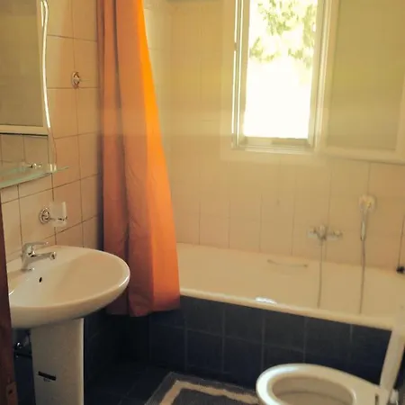 ヴィラ Spacious 5 Bed With Pool In Kefalonia *